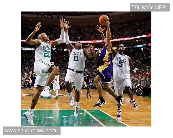 2002年NBA总决赛魔术对湖人完整回顾与精彩瞬间分析