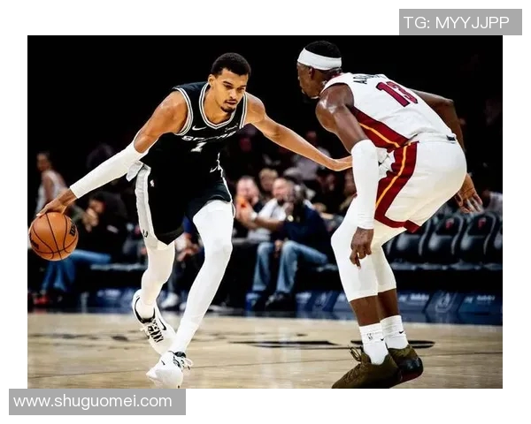 马刺与开拓者精彩对决正在直播一场篮球盛宴不容错过