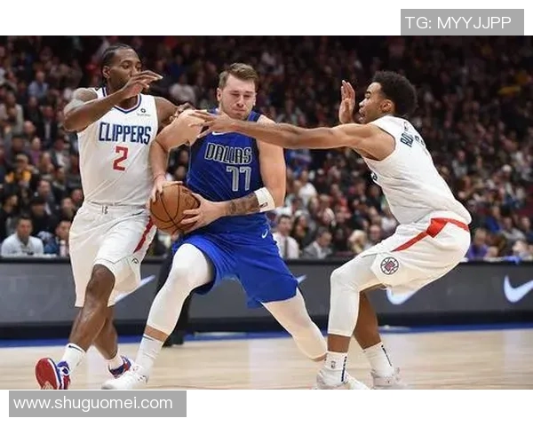 杭州篮球队的节奏探讨:如何提升球队整体表现与战术配合 杭州篮球队的节奏探讨:如何提升球队整体表现与战术配合