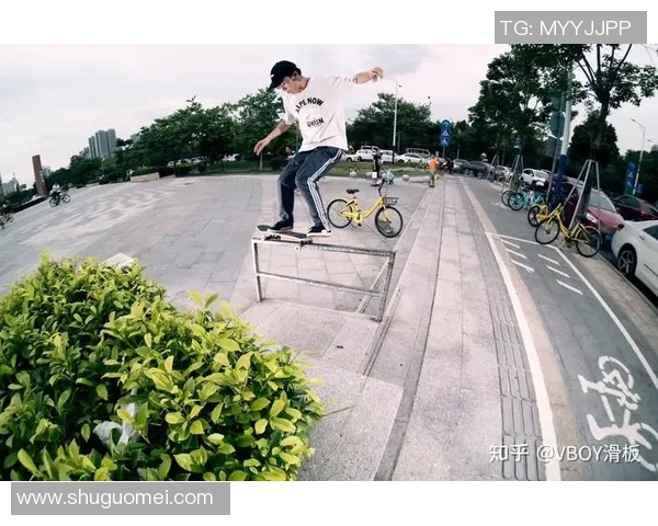 杨娜独家分享滑板技巧与心得体会助你轻松掌握滑板运动乐趣 杨娜独家分享滑板技巧与心得体会助你轻松掌握滑板运动乐趣